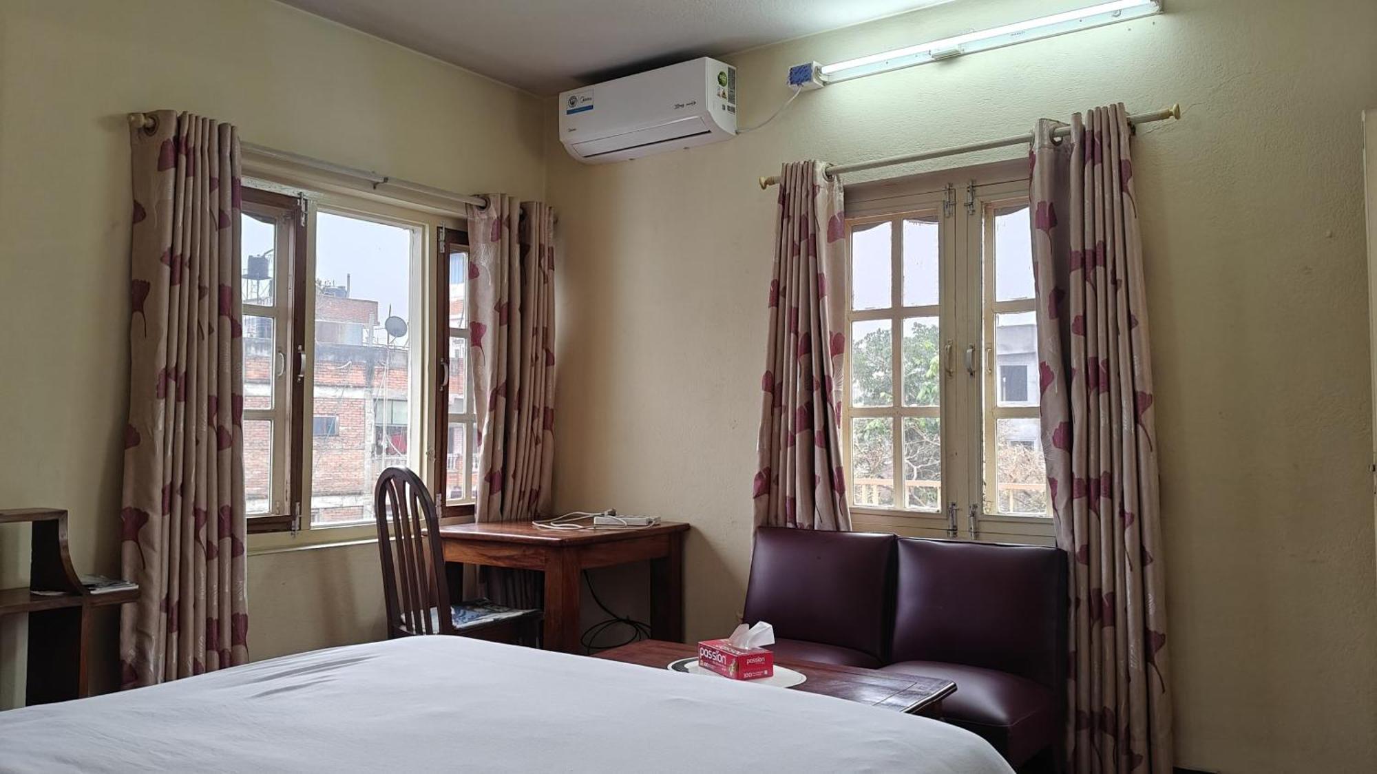 Rooftop Studio And 2Bhk Apartments In Kathmandu'S Most Happening Place Exterior foto